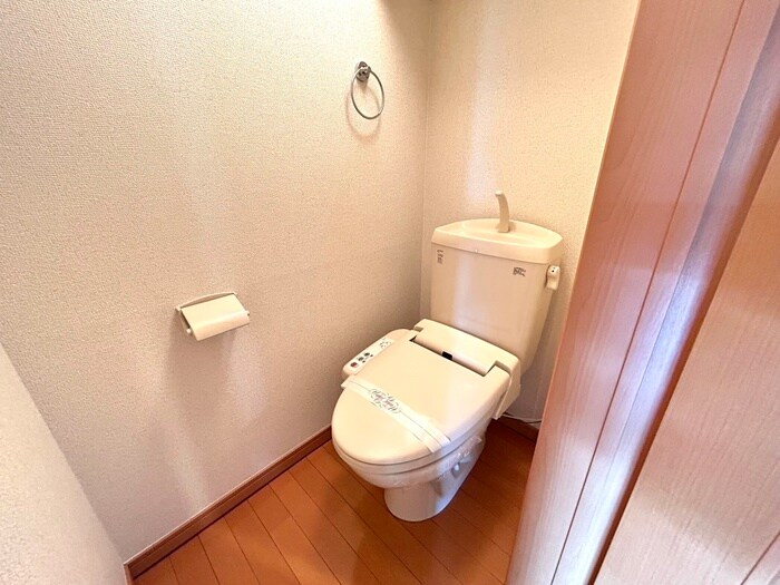 物件内観写真12　(トイレ)