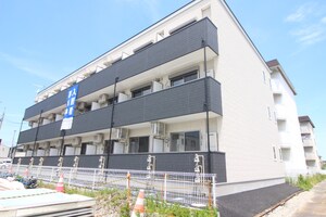 ソレイユパルクⅩⅢ番館外観写真