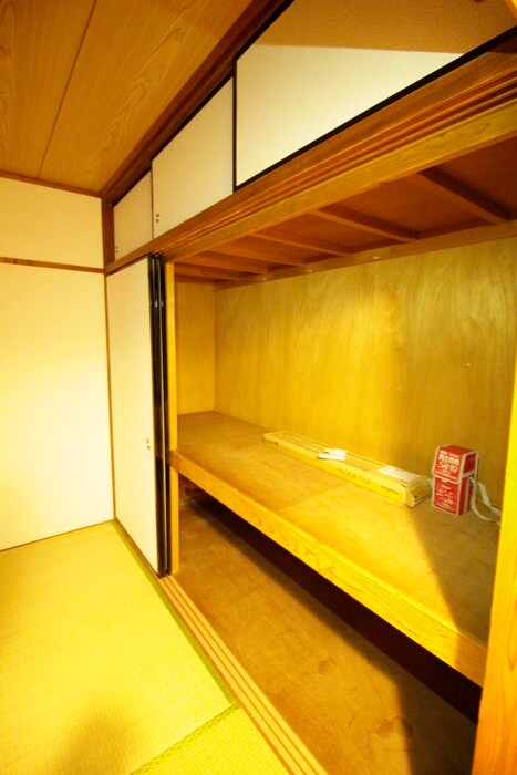 物件内観写真10　(収納)