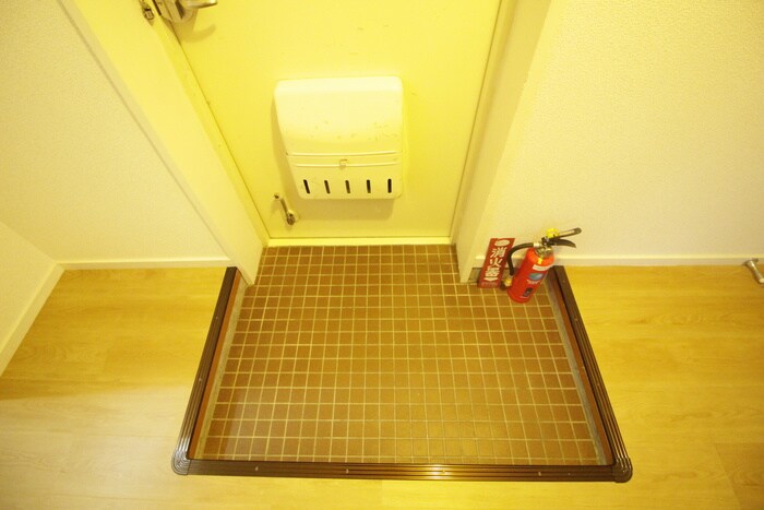 物件内観写真17　(玄関)