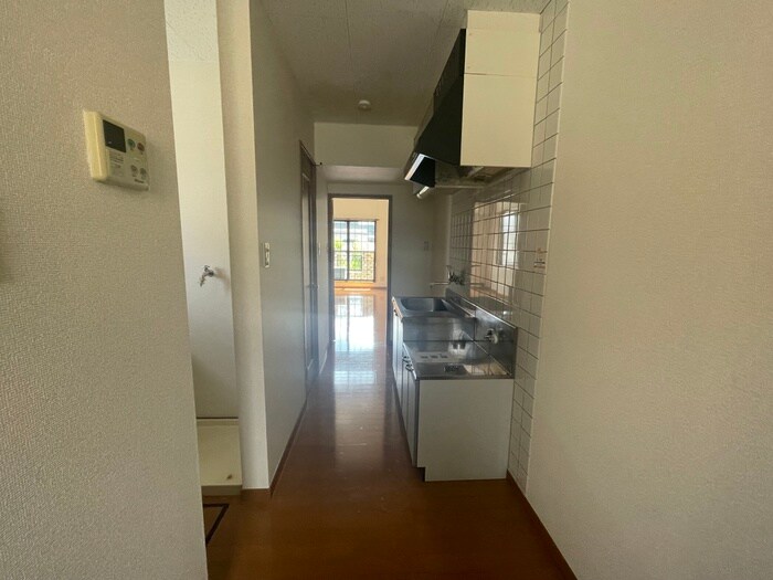 物件内観写真17　(廊下)