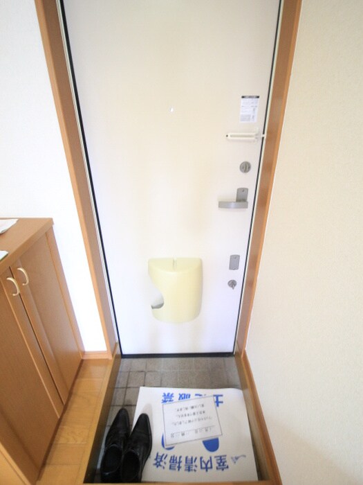 物件内観写真19　(玄関)