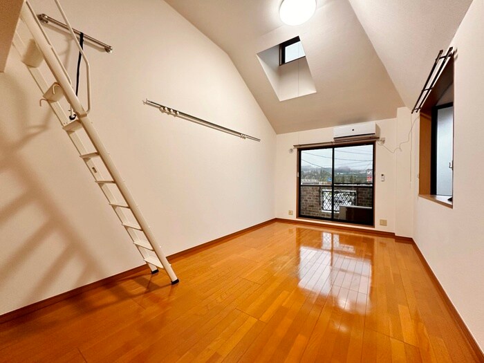 物件内観写真9　(居室)