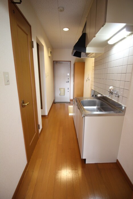 物件内観写真14　(廊下)