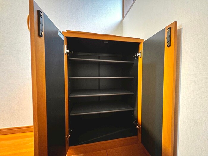 物件内観写真18　(靴箱)