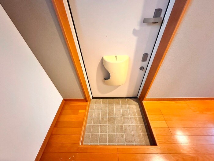 物件内観写真19　(玄関)