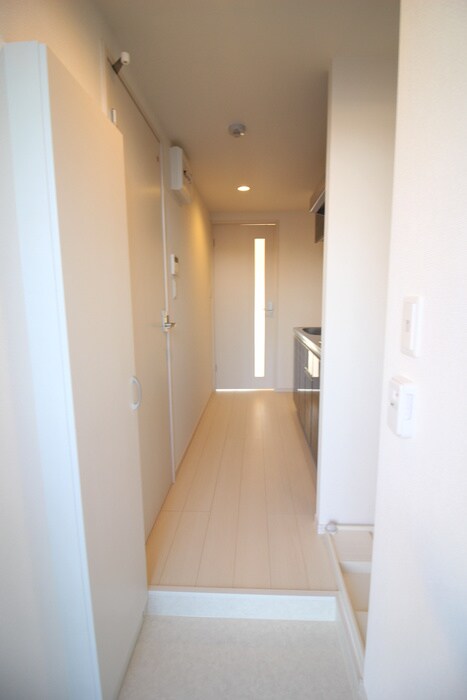 物件内観写真7　(廊下)