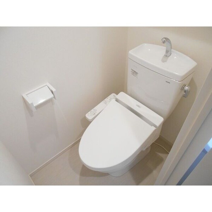 物件内観写真11　(トイレ)