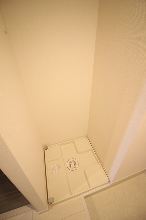 物件内観写真11　(洗濯機置場)