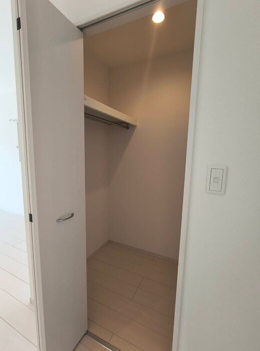 物件内観写真13　(収納)