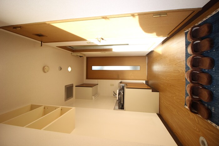 物件内観写真22　(玄関)