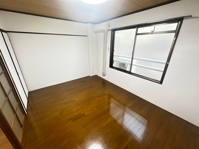 物件内観写真10　(居室)
