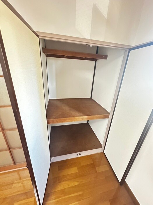 物件内観写真11　(収納)