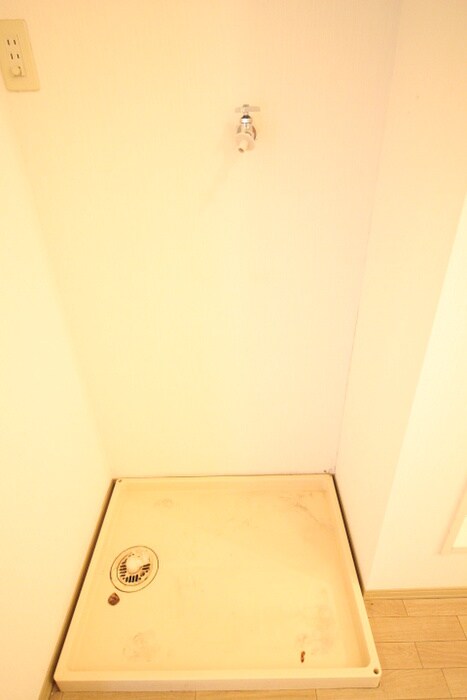 物件内観写真17　(洗濯機置場)