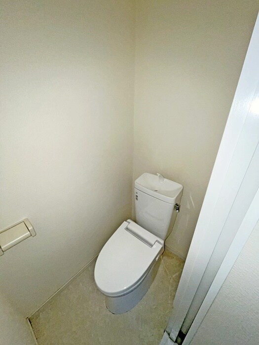 物件内観写真11　(トイレ)