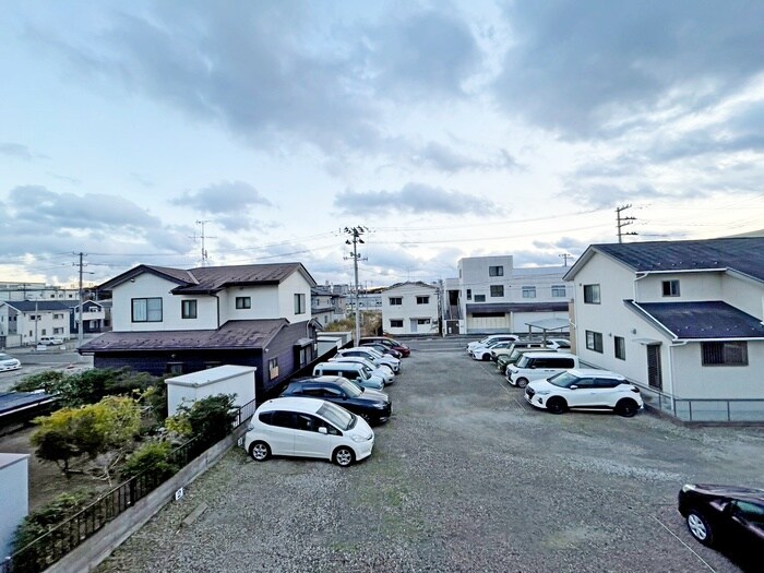 物件内観写真20　(室内からの展望)