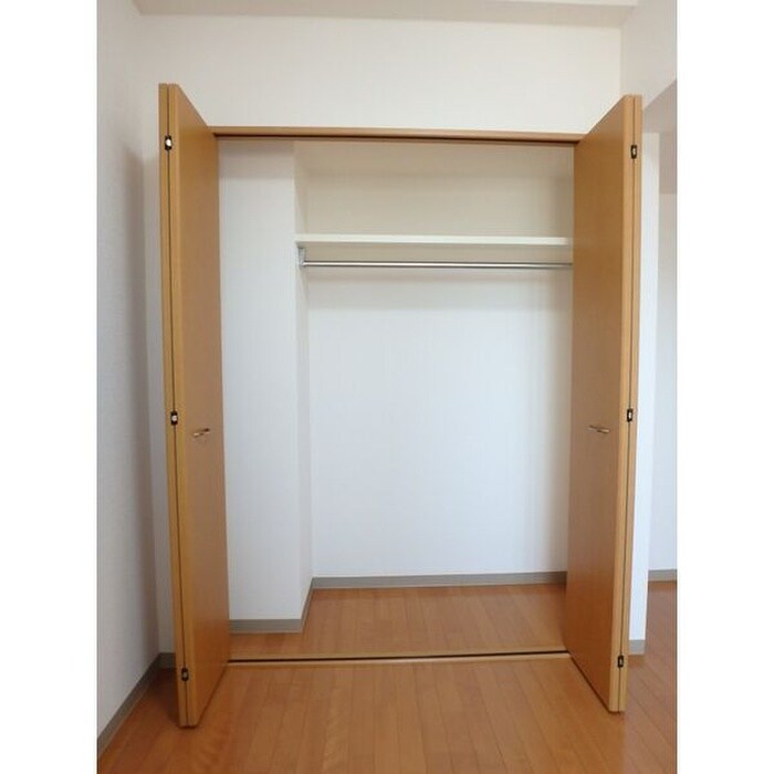 物件内観写真11　(収納)