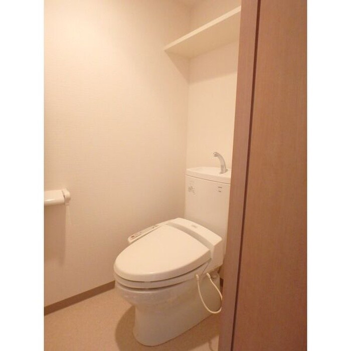 物件内観写真15　(トイレ)