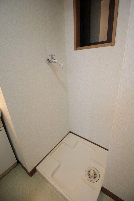 物件内観写真19　(洗濯機置場)