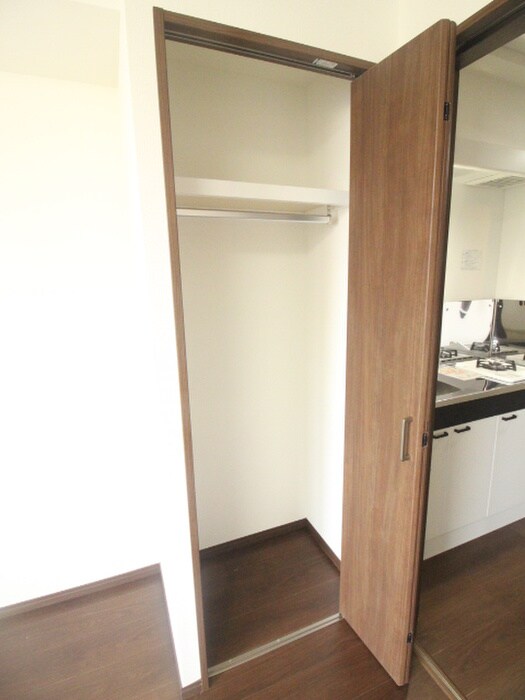 物件内観写真8　(収納)