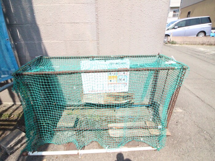 物件外観写真4　(建物設備)