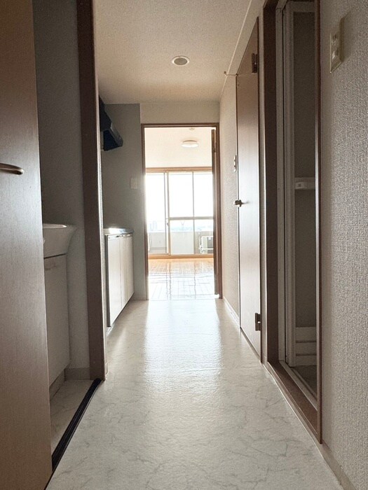 物件内観写真17　(廊下)