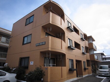 メゾンバレ－ヌ外観写真