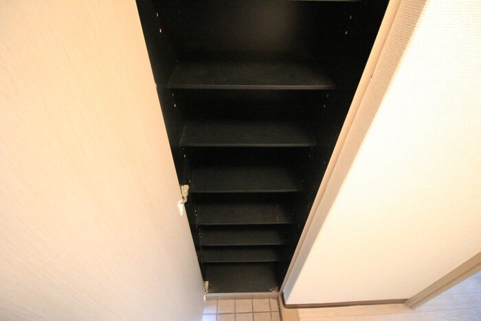 物件内観写真15　(靴箱)