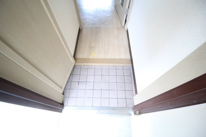 物件内観写真15　(玄関)