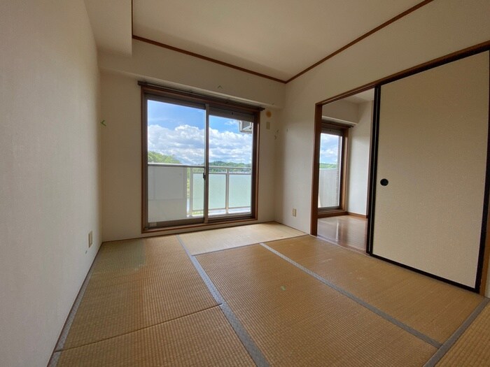 物件内観写真8　(居室)