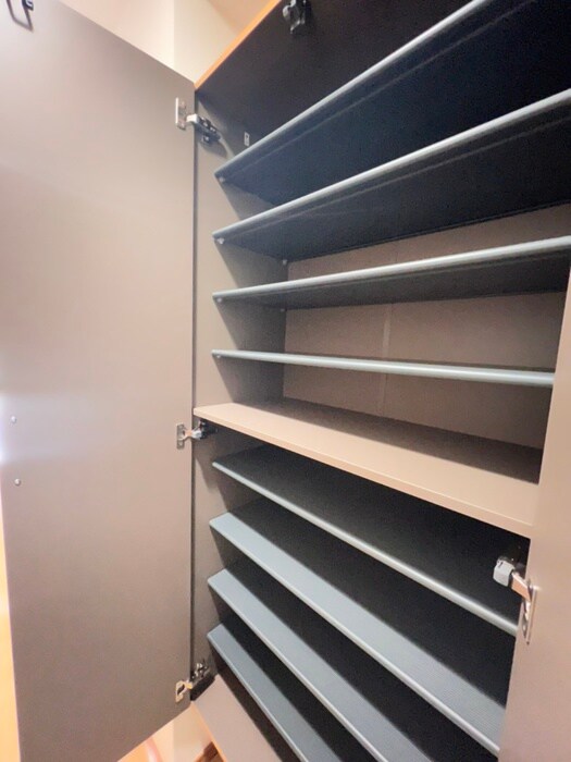 物件内観写真11　(靴箱)