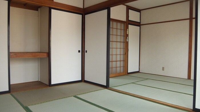 物件内観写真6　(居室)