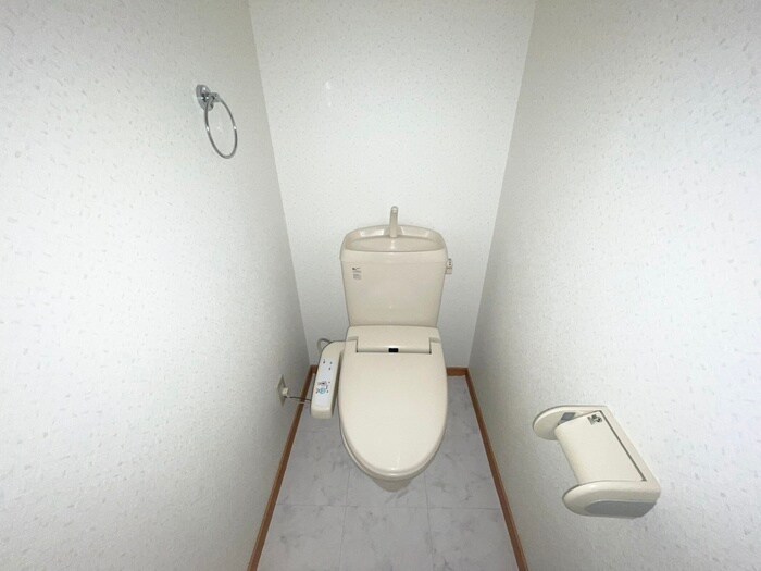 物件内観写真11　(トイレ)