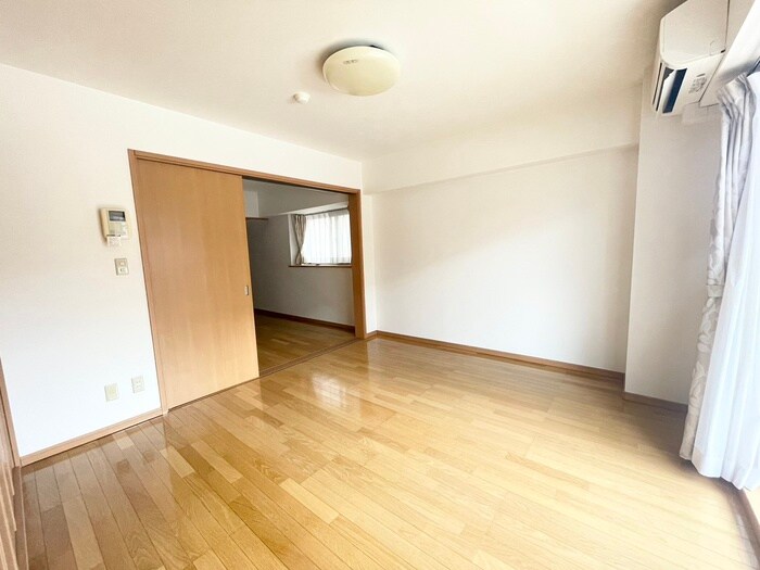 物件内観写真17　(居室)