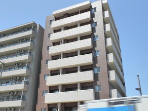 Ｅｇｌａｎｔｙｎｅ外観写真