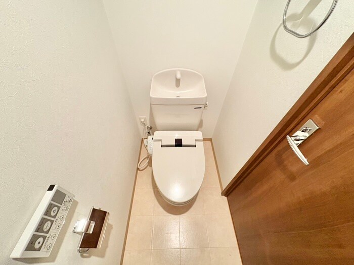 物件内観写真12　(トイレ)