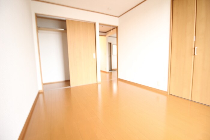 物件内観写真18　(居室)