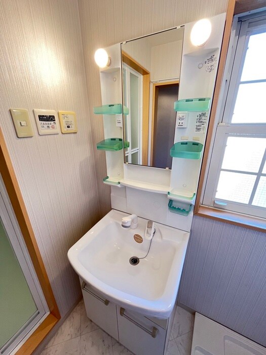 物件内観写真14　(洗面)