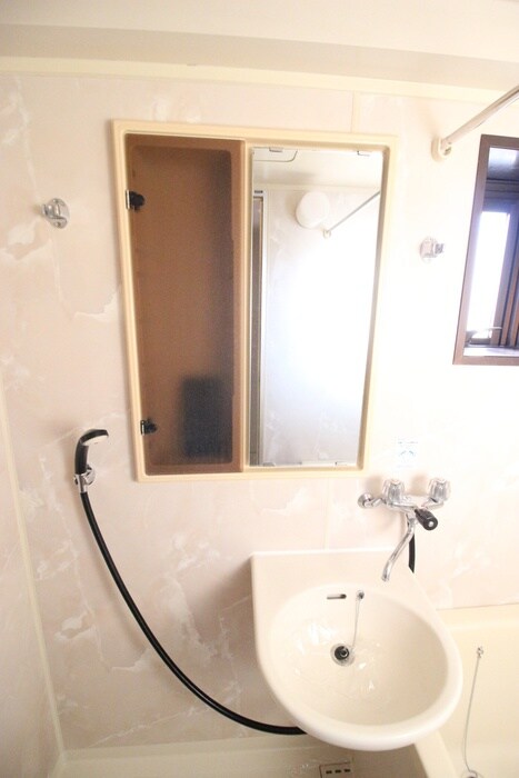 物件内観写真12　(洗面)