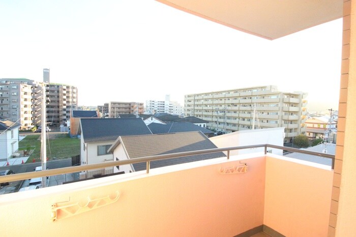 物件内観写真20　(室内からの展望)