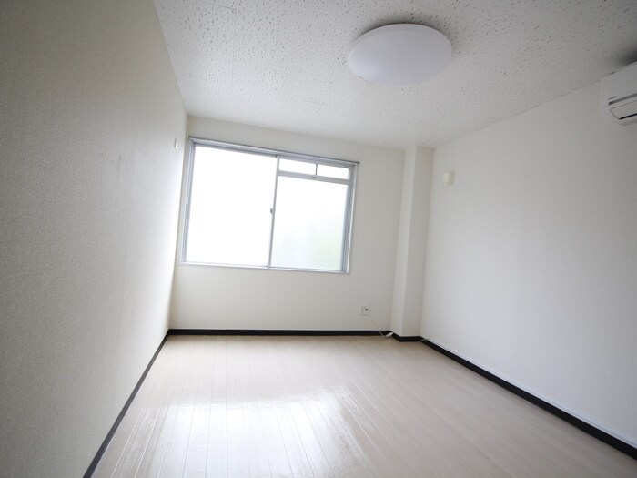 物件内観写真18　(居室)