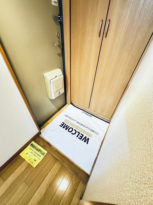 物件内観写真18　(玄関)