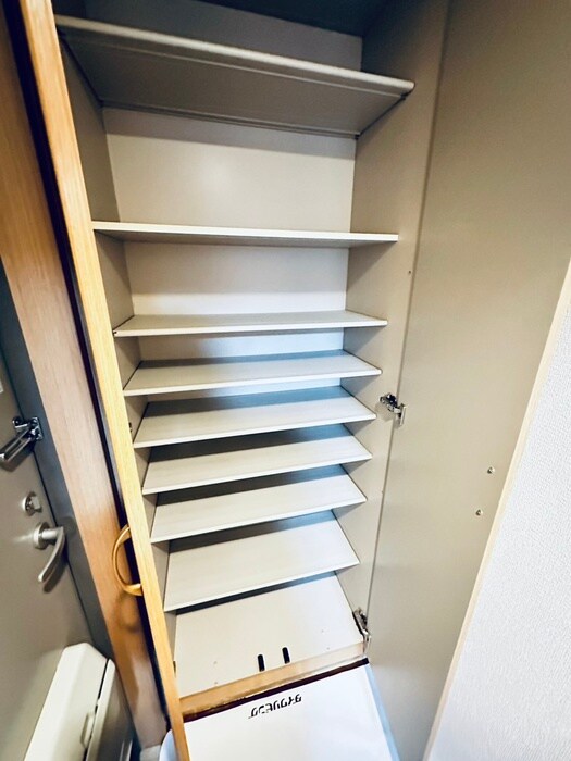 物件内観写真19　(靴箱)