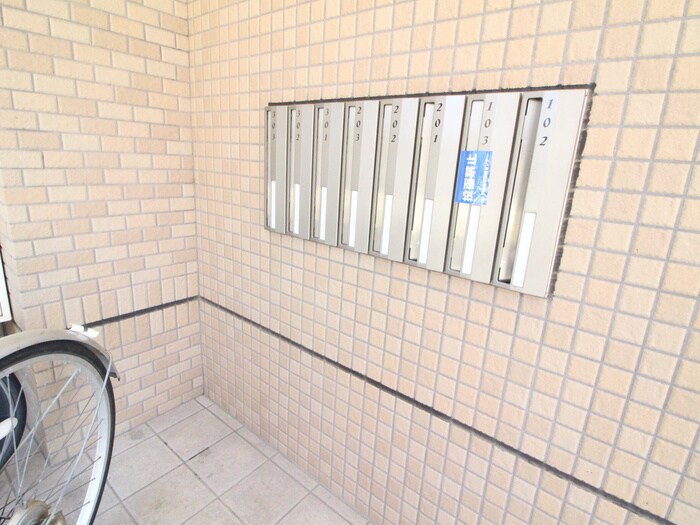 物件外観写真6　(外観写真)