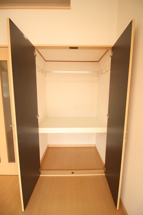 物件内観写真14　(収納)