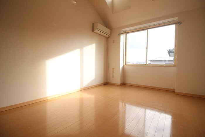 物件内観写真21　(居室)