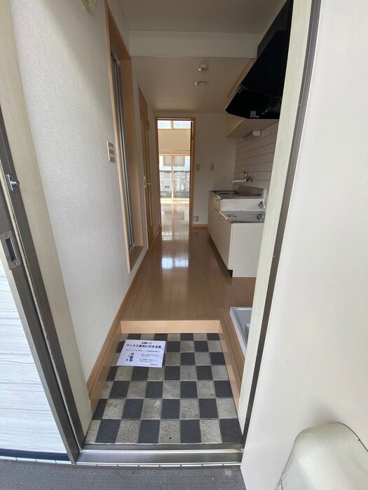 物件内観写真22　(玄関)