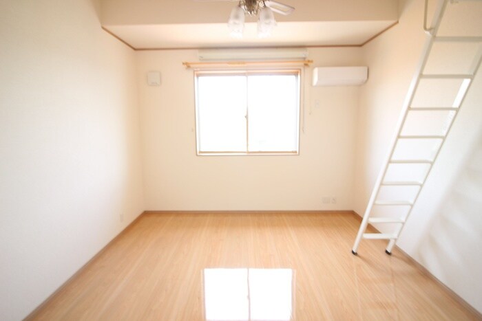 物件内観写真9　(居室)