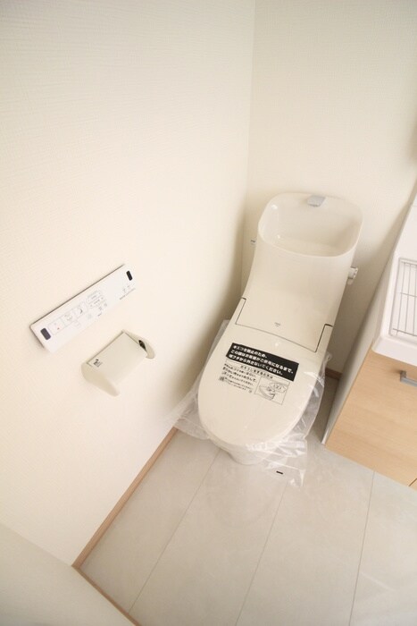 物件内観写真13　(トイレ)