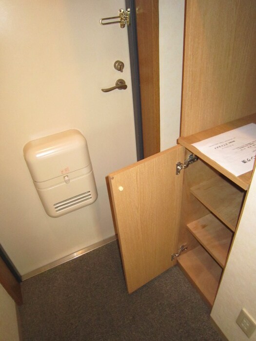 物件内観写真8　(靴箱)